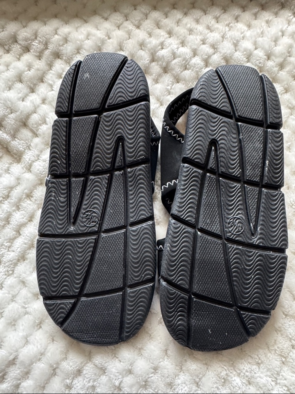 Kids Sandals - Picture 2 of 3